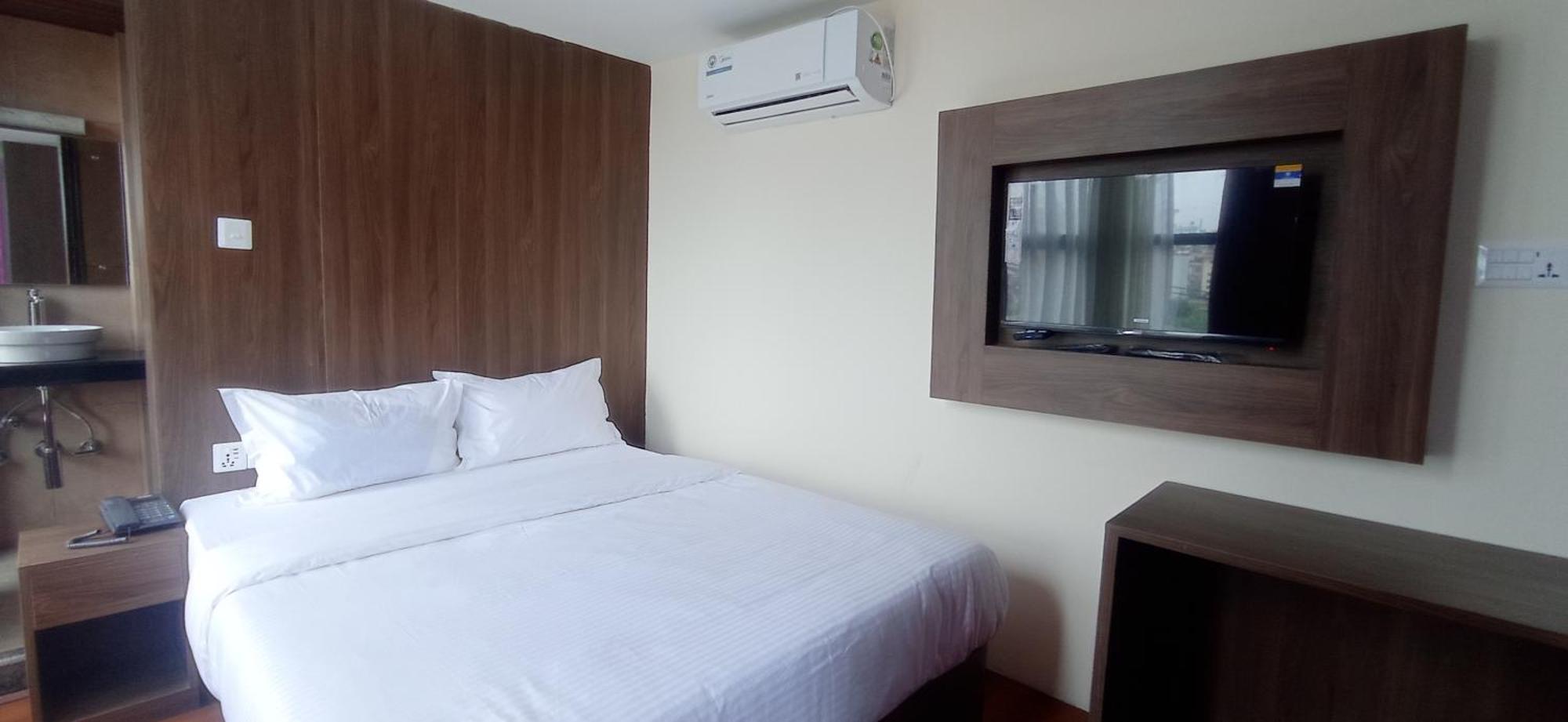 Hotel Aerolink Катманду Экстерьер фото