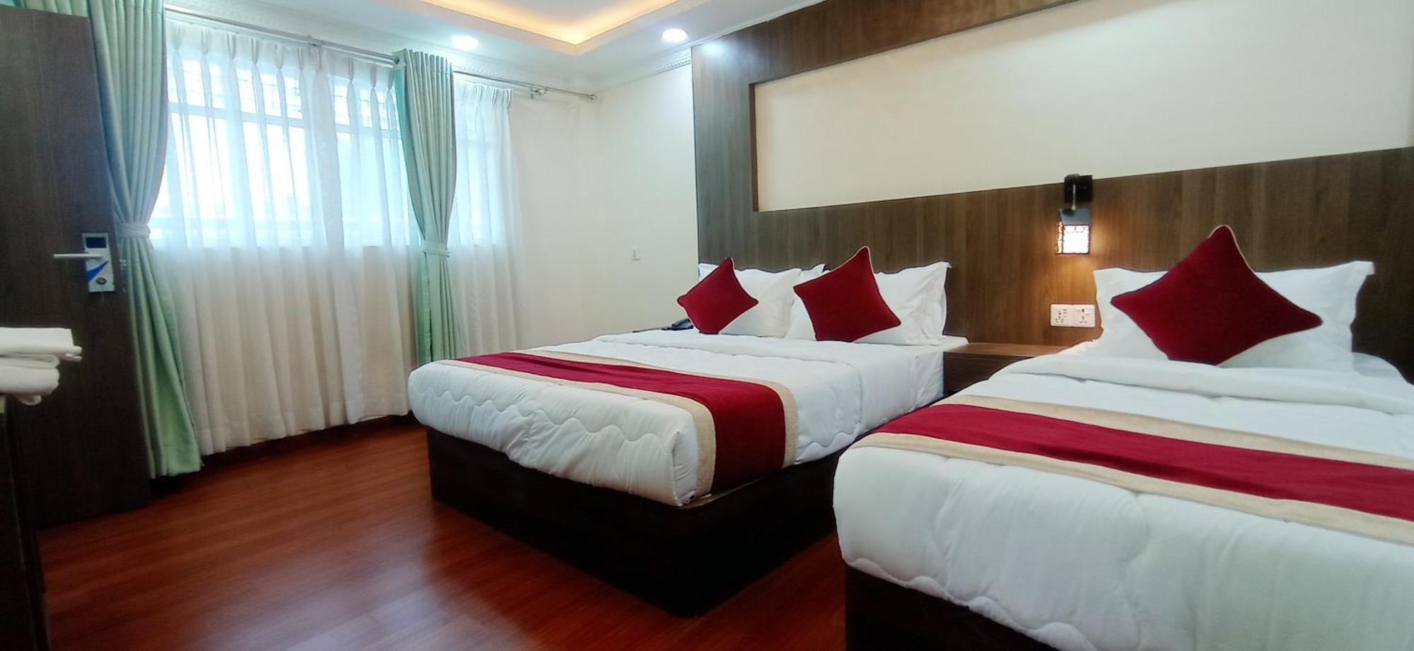 Hotel Aerolink Катманду Экстерьер фото